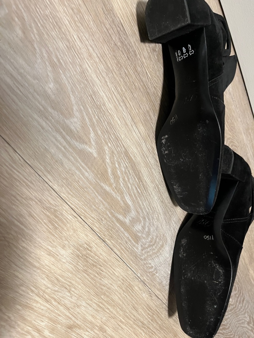 ROGER VIVIER Women's Leather Buckled Heeled Ankle Boots Black, Size 40 (US 10) - Picture 9 of 12